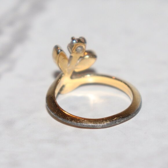 Avon Gold Ring with Red and Green Details - Picture 2 of 4